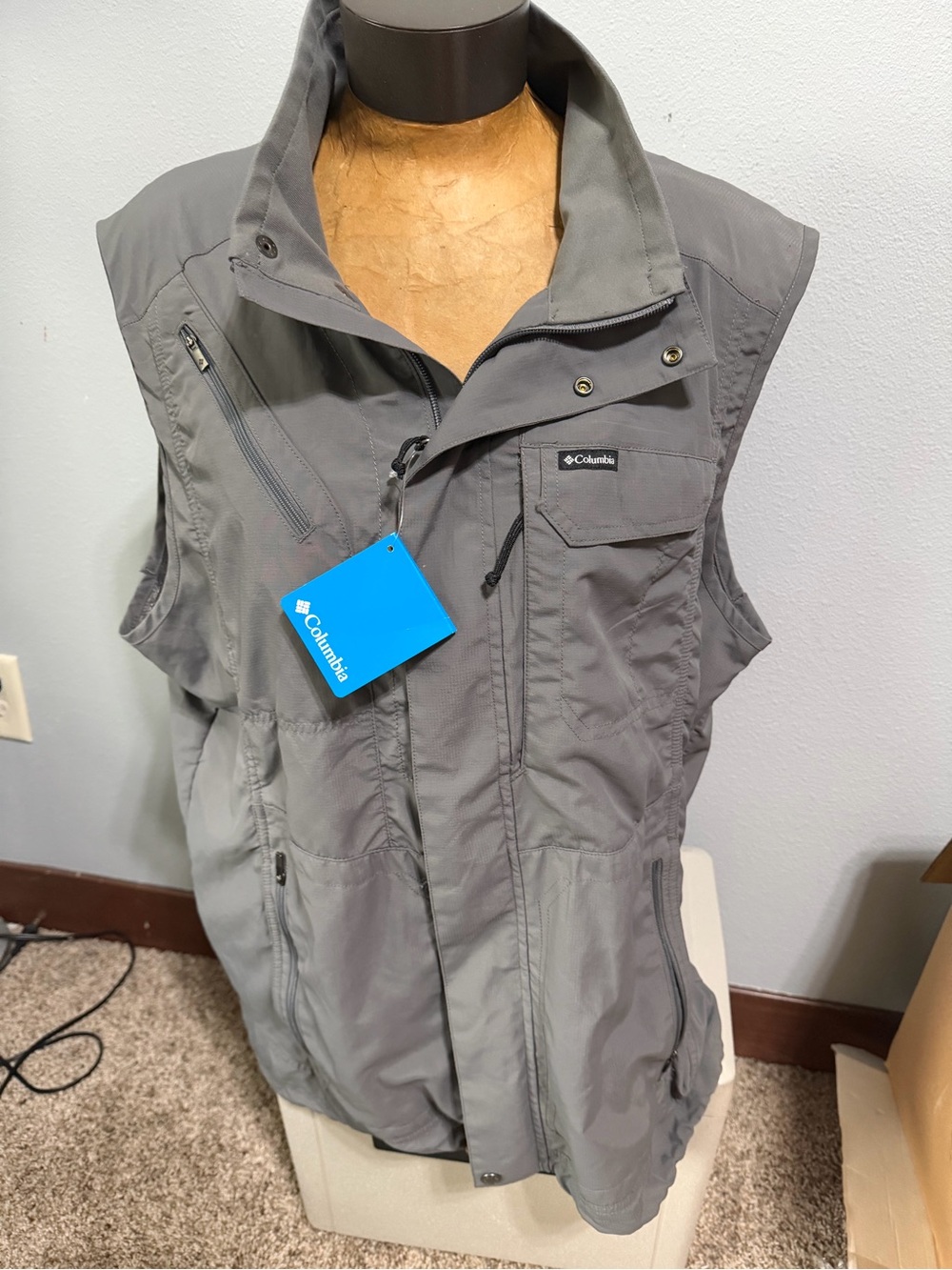 Columbia Women’s OmniShade Gray Lightweight Outdoor Vest